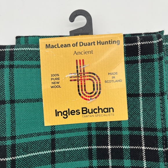 NWT Maclean Of Duart Clan Hunting Ancient Brushed Lambswool Scarf- Scotland Made - Picture 2 of 5